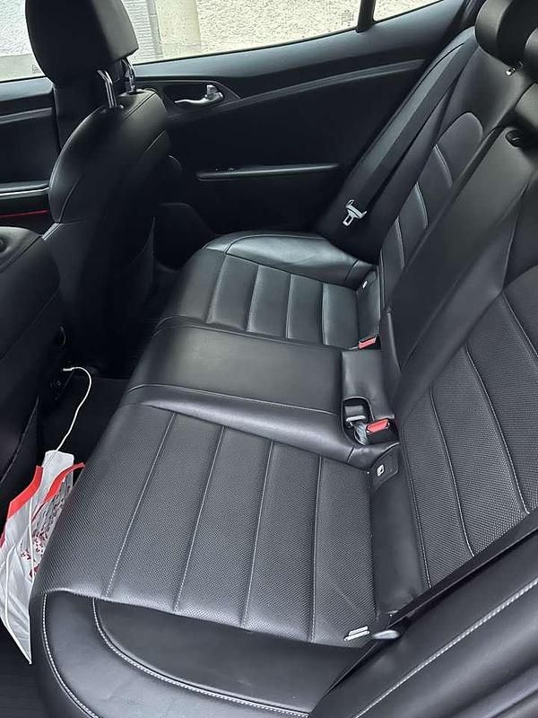 Gebraucht Kia Stinger GT 366 PS (269 kW) 2020 Rot Kleinwagen