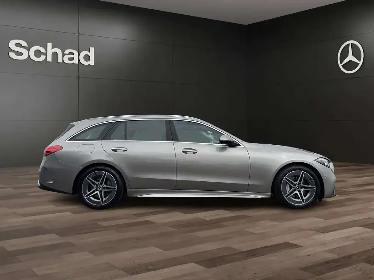 Gebraucht Mercedes C200 AMG 204 PS (150 kW) 2023 Mojavesilber Kombi