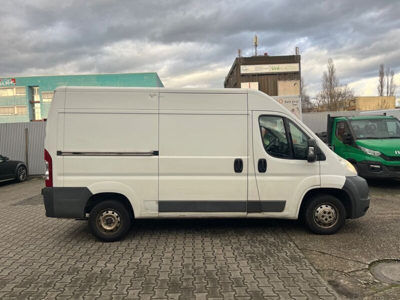 Gebraucht Peugeot Boxer Avantage 131 PS (96 kW) 2013 Weiß Van