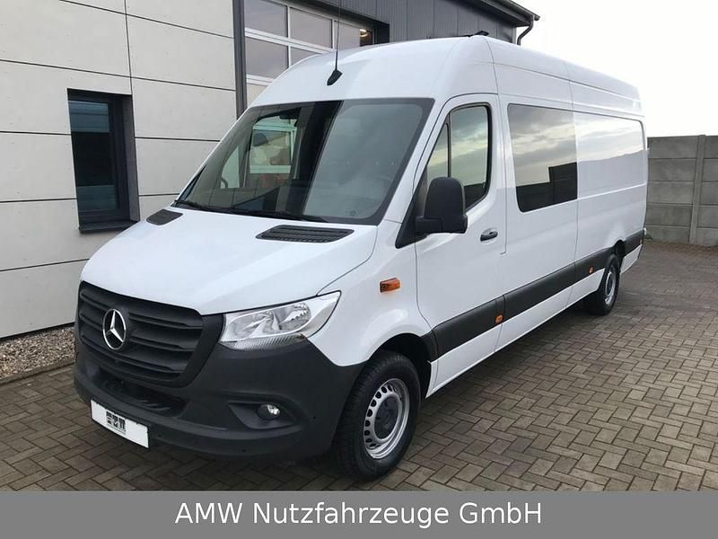 Weiß Gebraucht 2023 Mercedes Sprinter Van | 43.950 € (Teuer) - Bild 1/4