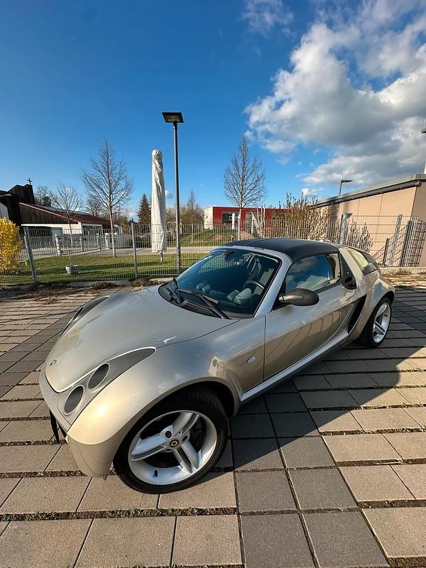 Silber Gebraucht 2003 Smart Roadster Cabrio | 6.500 € (Fairer Preis) - Bild 1/4