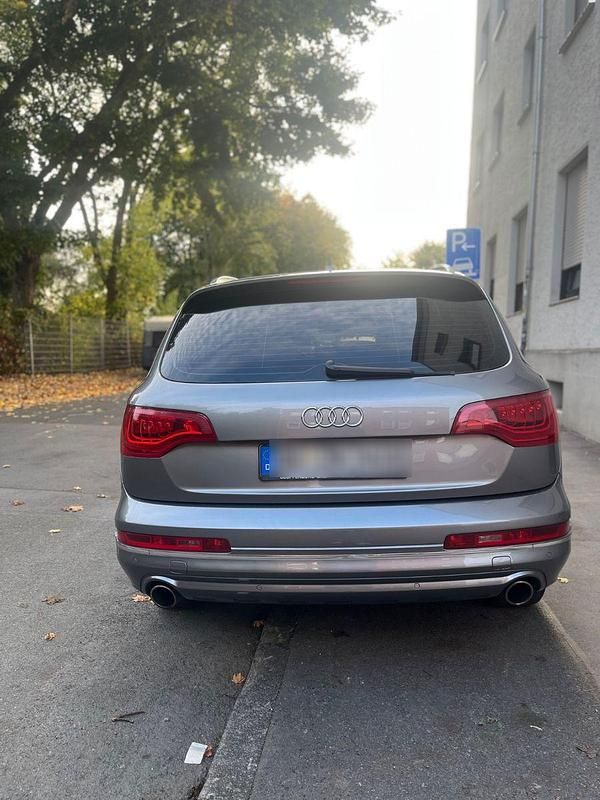Gebraucht Audi Q7 245 PS (180 kW) 2011 Grau SUV