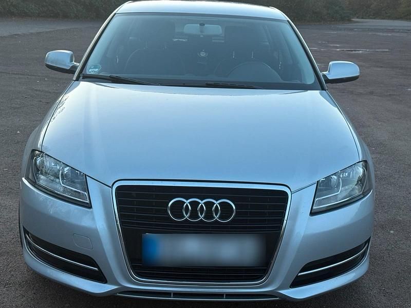 Gebraucht Audi A3 125 PS (91 kW) 2011 Grau Kleinwagen