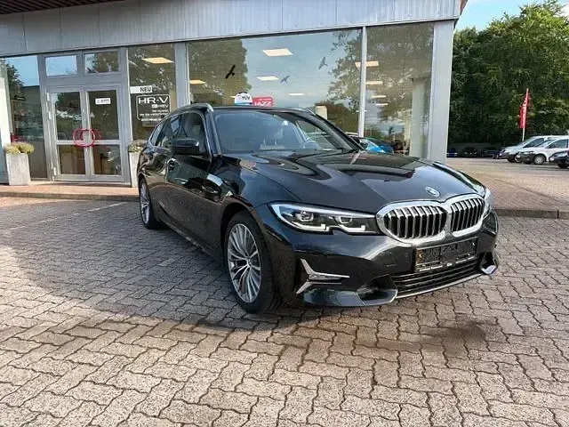 Gebraucht BMW 320 Luxury Line 190 PS (139 kW) 2022 Schwarz Kombi