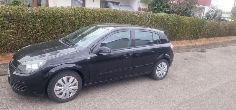 Gebraucht Opel Astra 105 PS (77 kW) 2005 Schwarz Limousine