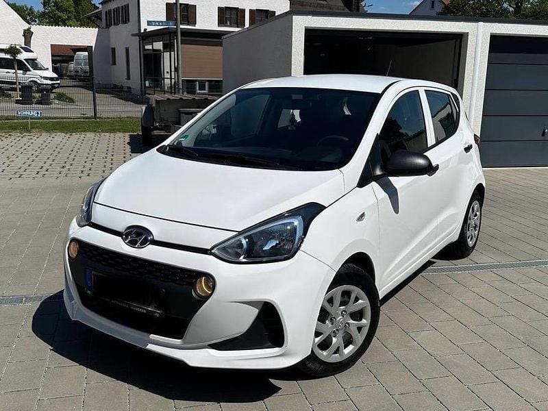 Weiß Gebraucht 2019 Hyundai i10 Select Kleinwagen | 11.000 € (Fairer Preis) - Bild 1/2