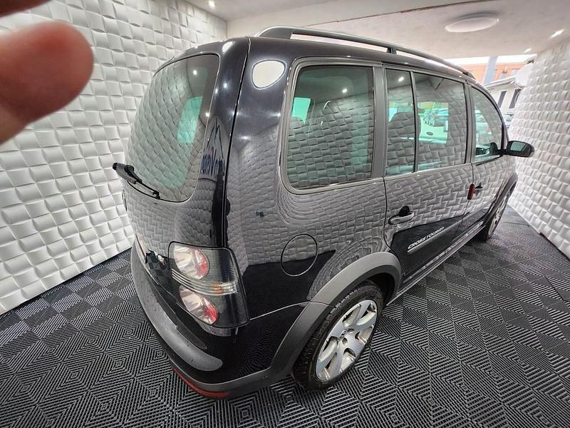 Gebraucht VW Touran Cross 140 PS (102 kW) 2007 Schwarz Van / Kleinbus