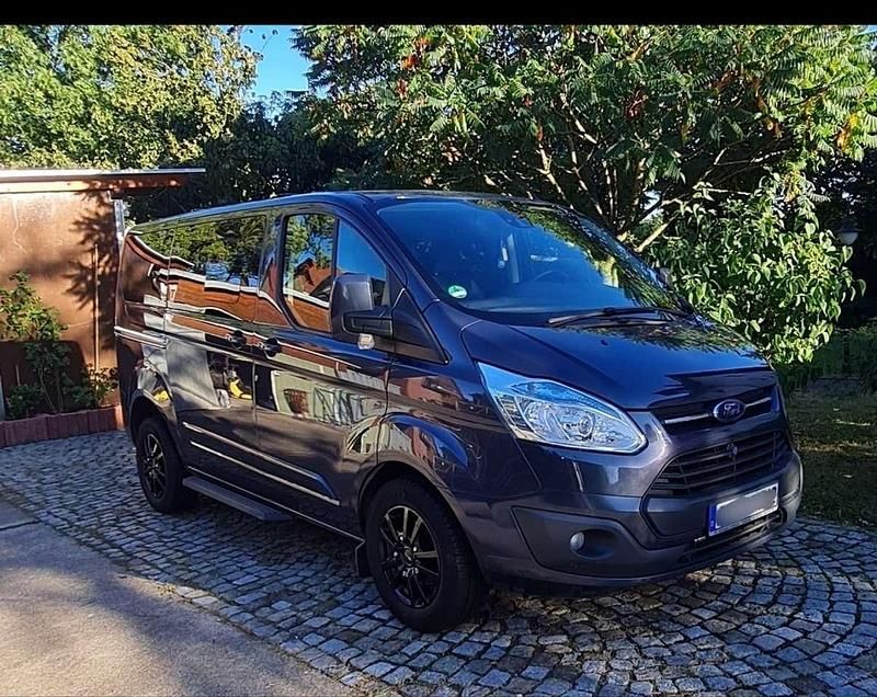 Gebraucht Ford Tourneo Custom Titanium 155 PS (114 kW) 2013 Grau Van
