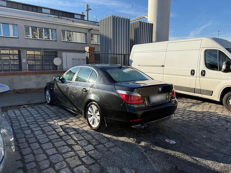 Gebraucht BMW 520 177 PS (130 kW) 2004 Schwarz Limousine