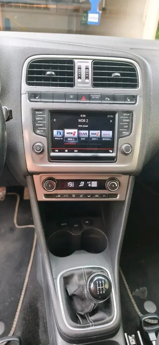Usata VW Polo LOUNGE 60 CV (44 kW) 2016 Grigio Utilitaria
