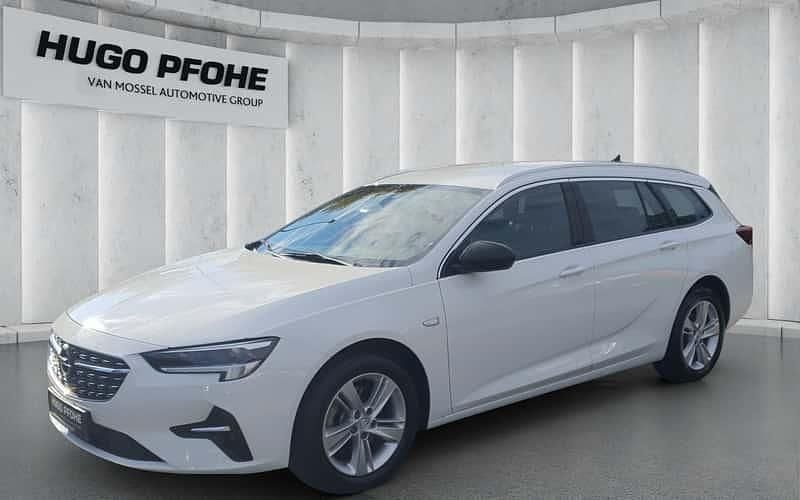 Weiß Gebraucht 2022 Opel Insignia Business Kombi | 17.190 € (Guter Preis) - Bild 1/4