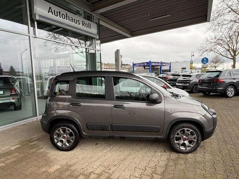 Gebraucht Fiat Panda Cross Cross 69 PS (50 kW) 2022 Colosseo grau Kleinwagen