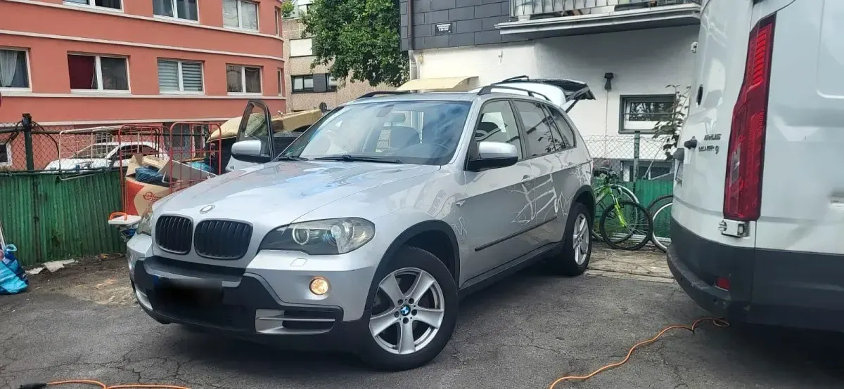 Gebraucht BMW X5 235 PS (172 kW) 2009 Silber SUV
