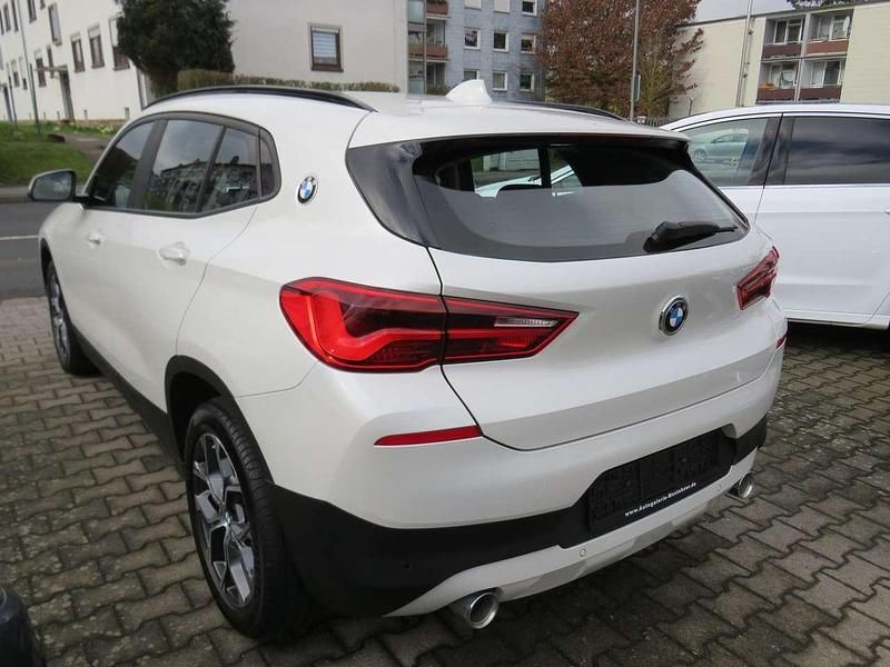 Gebraucht BMW X2 Advantage 231 PS (169 kW) 2020 Mineralweiss metallic SUV