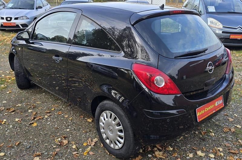 Gebraucht Opel Corsa 60 PS (44 kW) 2009 Schwarz Limousine