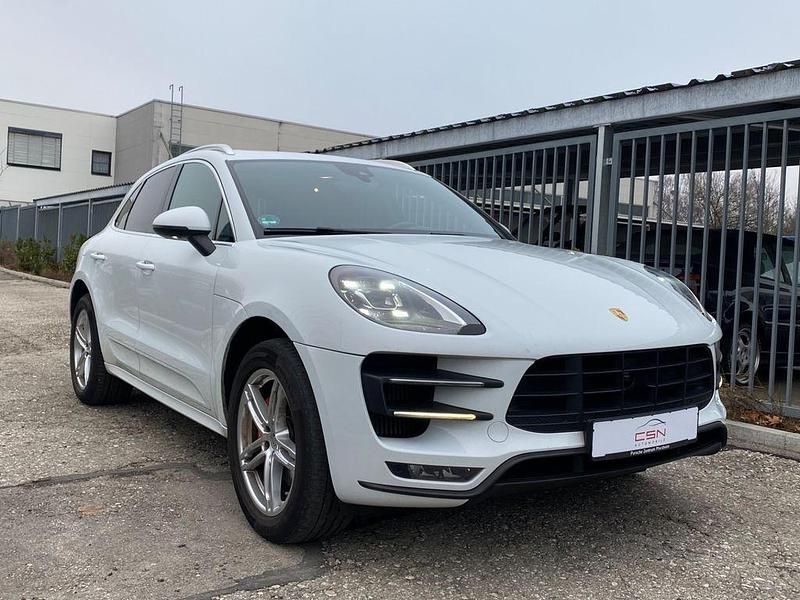 Weiß Gebraucht 2016 Porsche Macan Turbo SUV | 32.999 € (Etwas zu teuer) - Bild 1/4