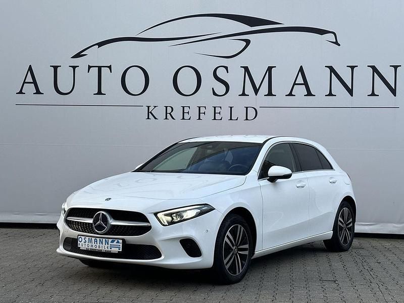 Weiß Gebraucht 2022 Mercedes A250 Progressive Limousine | 23.750 € (Guter Preis) - Bild 1/4