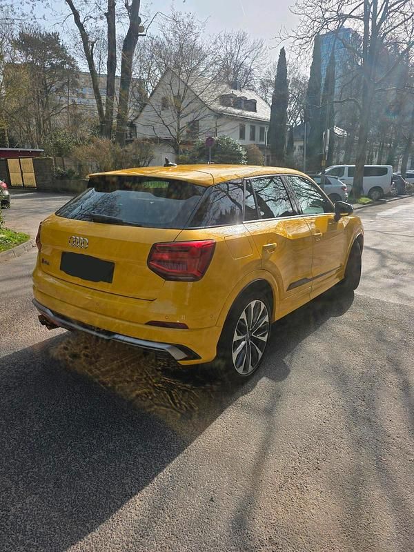 Gebraucht Audi SQ2 300 PS (220 kW) 2019 Gelb SUV