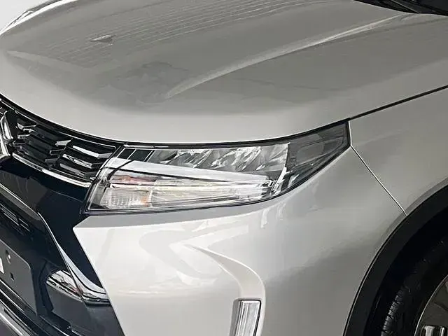Gebraucht Suzuki Vitara Comfort 129 PS (94 kW) 2024 Silber silber SUV