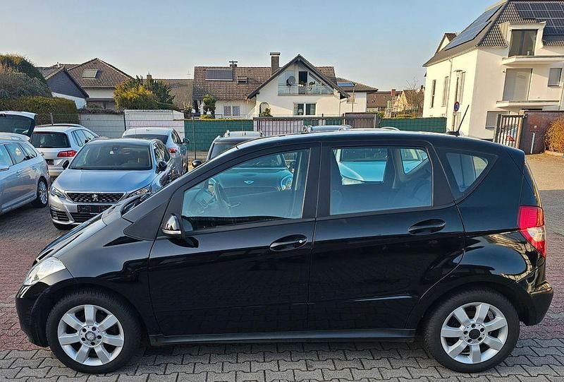 Gebraucht Mercedes A180 109 PS (80 kW) 2009 Schwarz Limousine