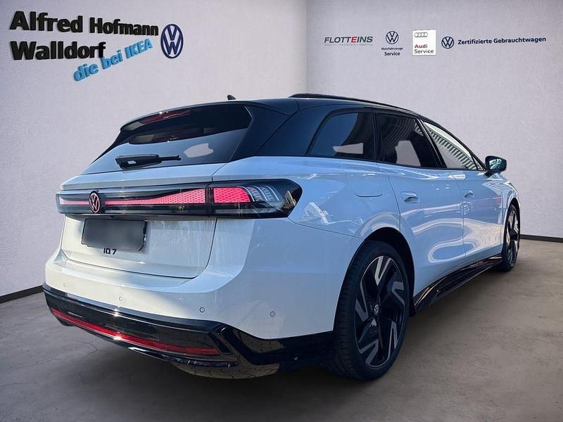 Neu VW ID.7 Pro 210 kW (286 PS) 2026 Gletscherweiß metallic / schwa Kombi