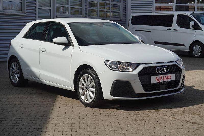 Gebraucht Audi A1 Sportback Basis 95 PS (69 kW) 2019 Weiß Kleinwagen