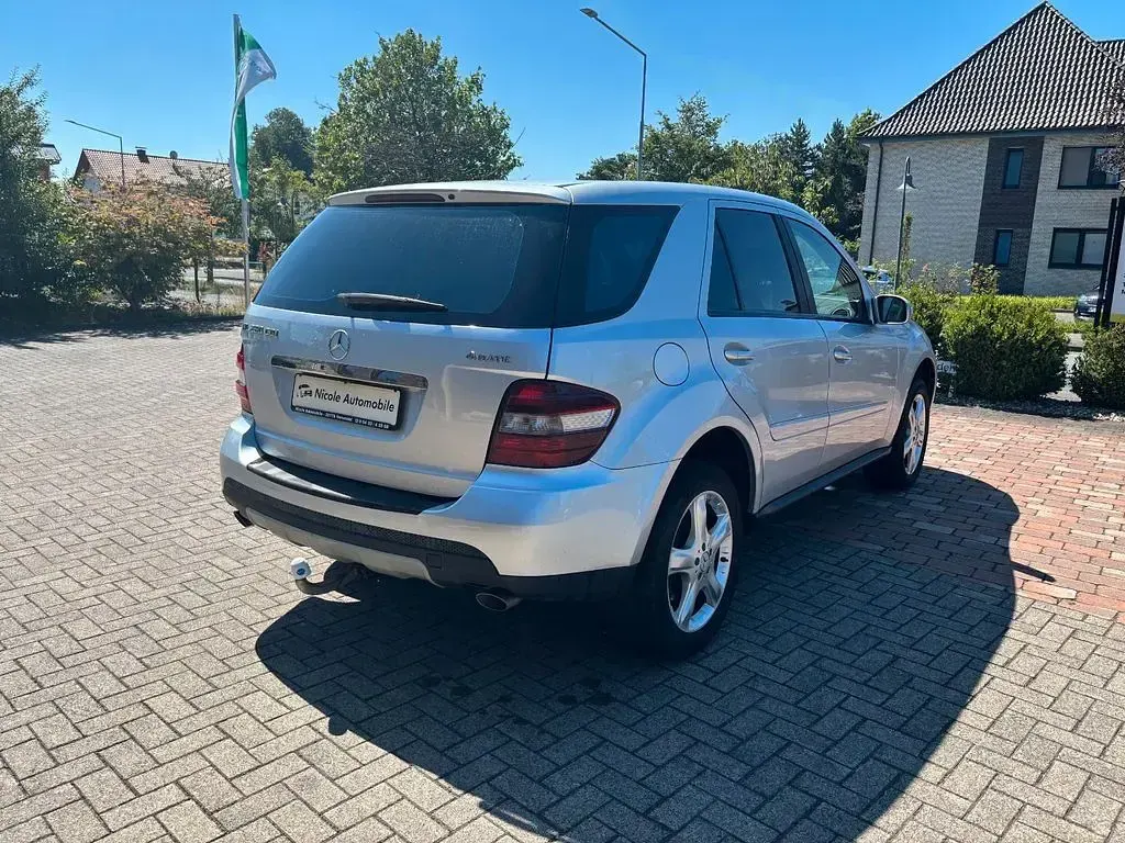 Gebraucht Mercedes ML280 190 PS (139 kW) 2007 Silber SUV