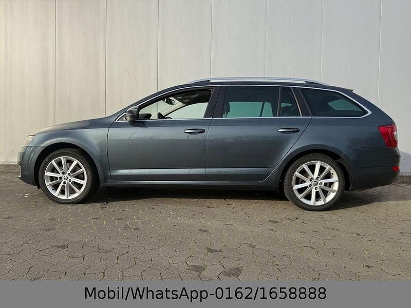 Gebraucht Skoda Octavia Elegance 179 PS (131 kW) 2015 Grau Kombi