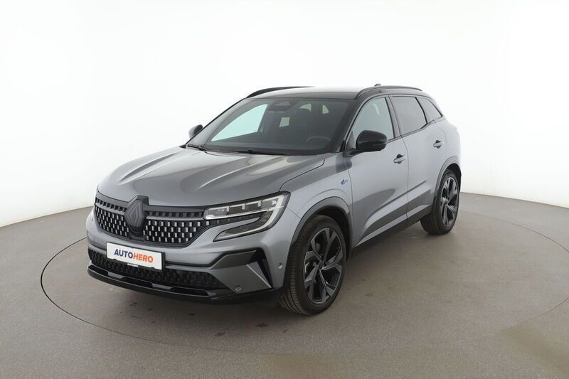 Grau Gebraucht 2023 Renault Austral Iconic Esprit Alpine SUV | 31.590 € (Guter Preis) - Bild 1/4