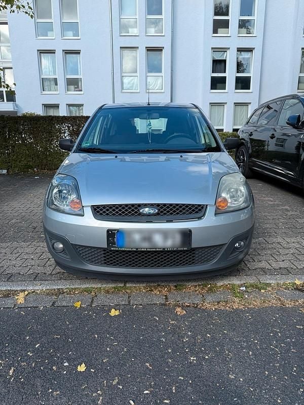 Silber Gebraucht 2006 Ford Fiesta Kleinwagen | 800 € (Guter Preis) - Bild 1/4