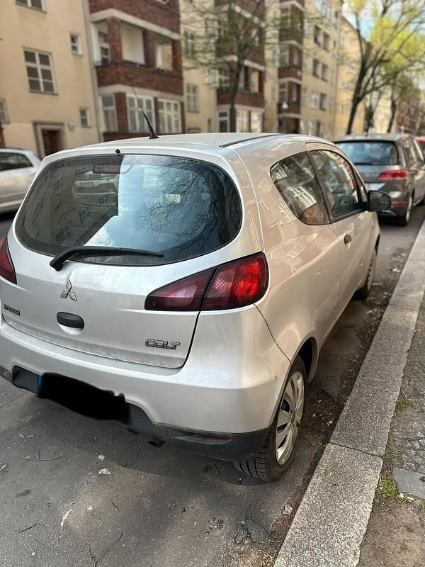 Second-hand Mitsubishi Colt 95 CP (69 kW) 2009 Gri Hatchback