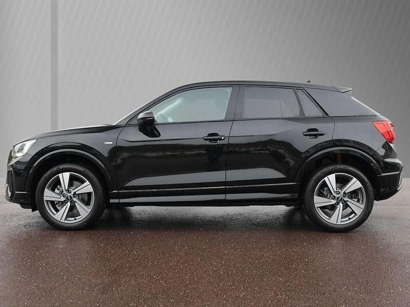 Gebraucht Audi Q2 S-Line 150 PS (110 kW) 2024 Mythosschwarz metallic SUV