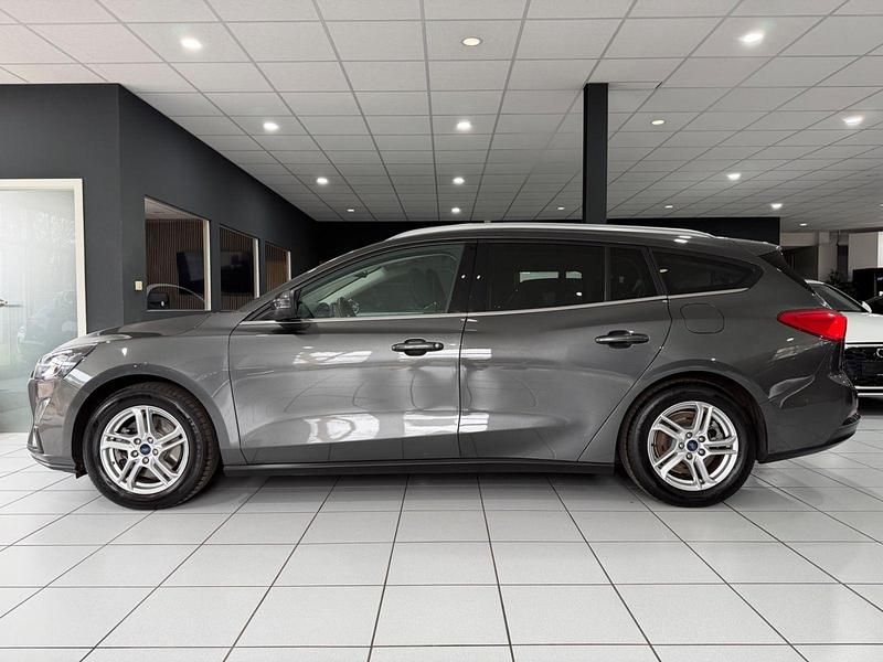 Gebraucht Ford Focus 120 PS (88 kW) 2021 Grau Kombi