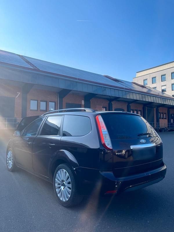 Gebraucht Ford Focus 125 PS (91 kW) 2008 Braun Kombi