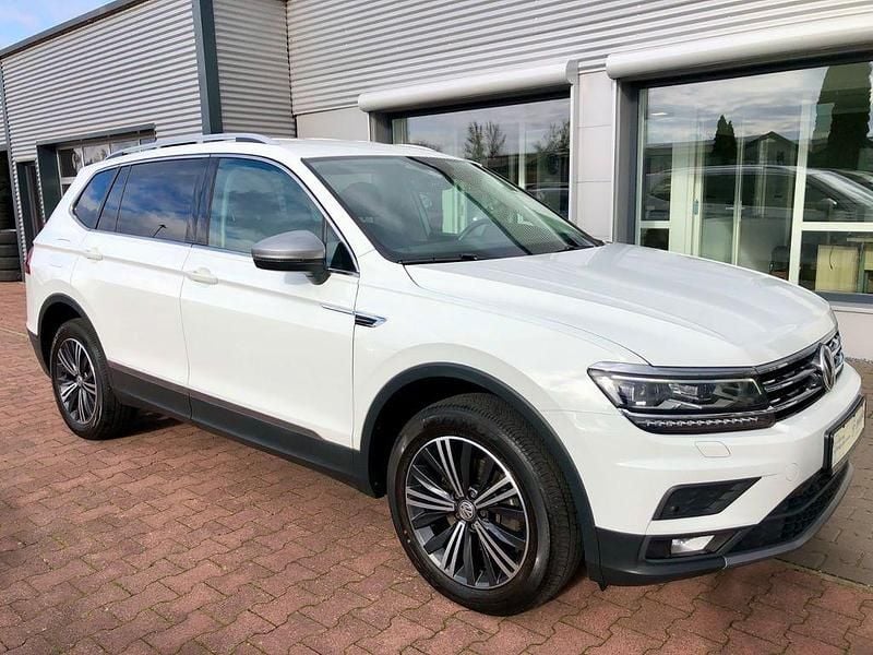 Weiß Gebraucht 2019 VW Tiguan Allspace Comfortline SUV | 21.999 € (Superpreis) - Bild 1/4