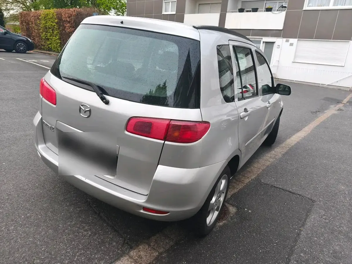 Gebraucht Mazda 2 101 PS (74 kW) 2004 Silber Kleinwagen