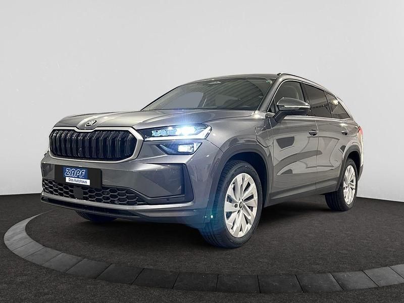Grau Neu 2025 Skoda Kodiaq Selection SUV | 47.490 € (Guter Preis) - Bild 1/4