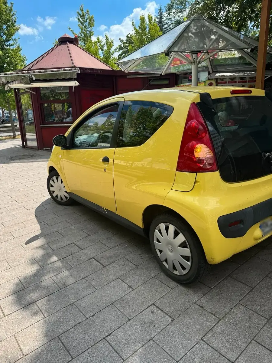 Gebraucht Peugeot 107 68 PS (50 kW) 2008 Gelb Kleinwagen