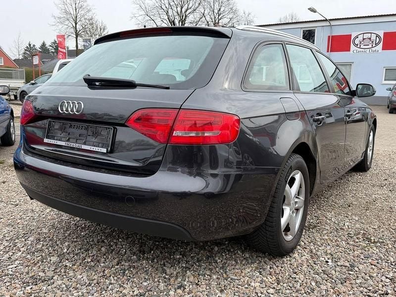 Gebraucht Audi A4 Attraction 170 PS (125 kW) 2010 Grau Kombi