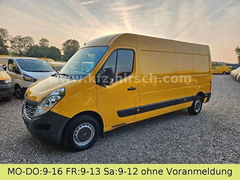 Second-hand Renault Master 131 CP (96 kW) 2018 Galben Van