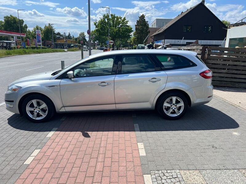 Silber Gebraucht 2012 Ford Mondeo Trend Limousine | 4.900 € (Fairer Preis) - Bild 1/4
