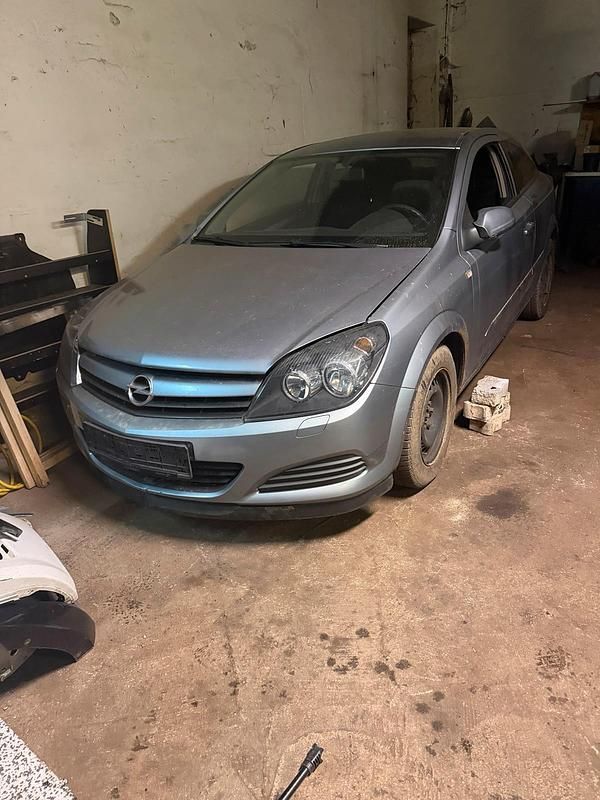 Gebraucht Opel Astra 125 PS (91 kW) 2004 Blau Limousine