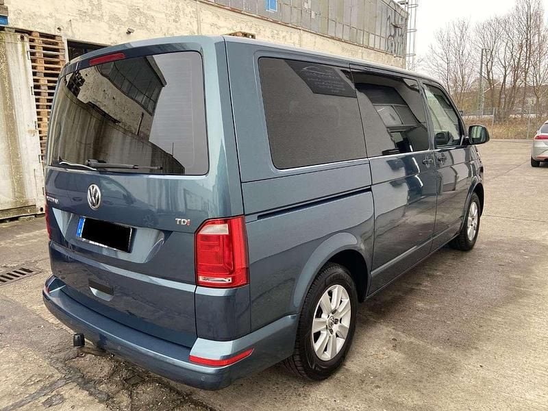 Gebraucht VW T6 Comfortline 150 PS (110 kW) 2016 Grün Van