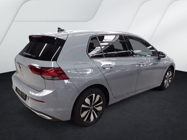 Gebraucht VW Golf VIII Move 150 PS (110 kW) 2024 Mondsteingrau Limousine