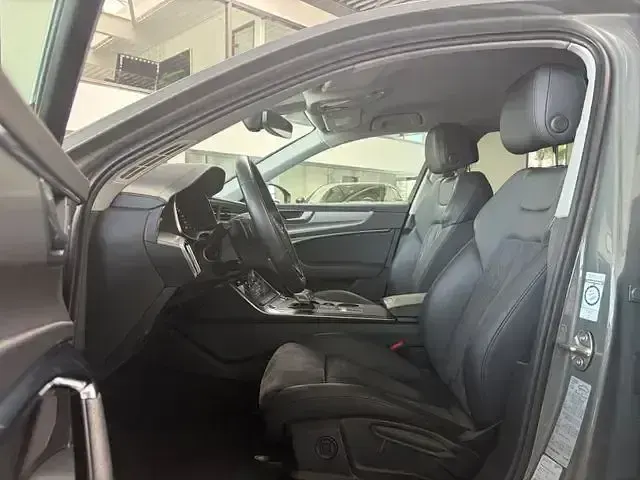 Gebraucht Audi A6 Design 204 PS (150 kW) 2022 Grau Kombi
