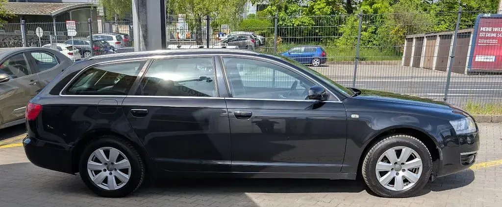 Usata Audi A6 140 CV (102 kW) 2006 Nero Station wagon