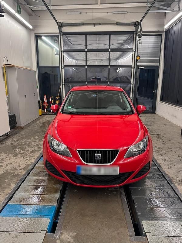 Gebraucht Seat Ibiza 60 PS (44 kW) 2011 Rot Kleinwagen