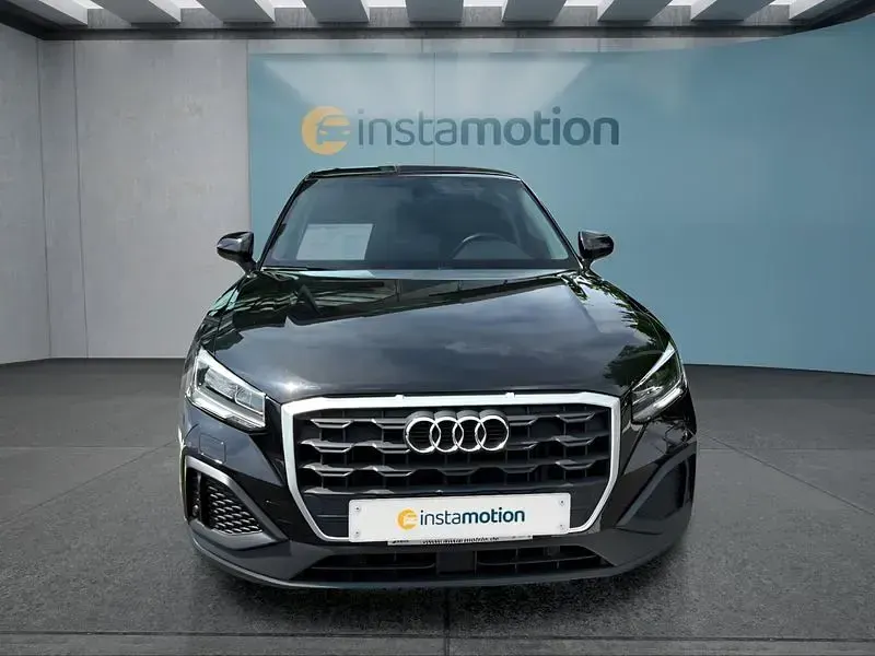 Gebraucht Audi Q2 150 PS (110 kW) 2022 Schwarz SUV