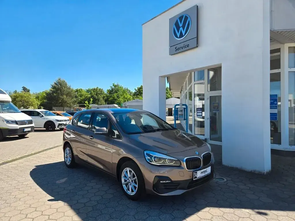 Gebraucht BMW 218 Advantage 140 PS (102 kW) 2018 Beige Kombi