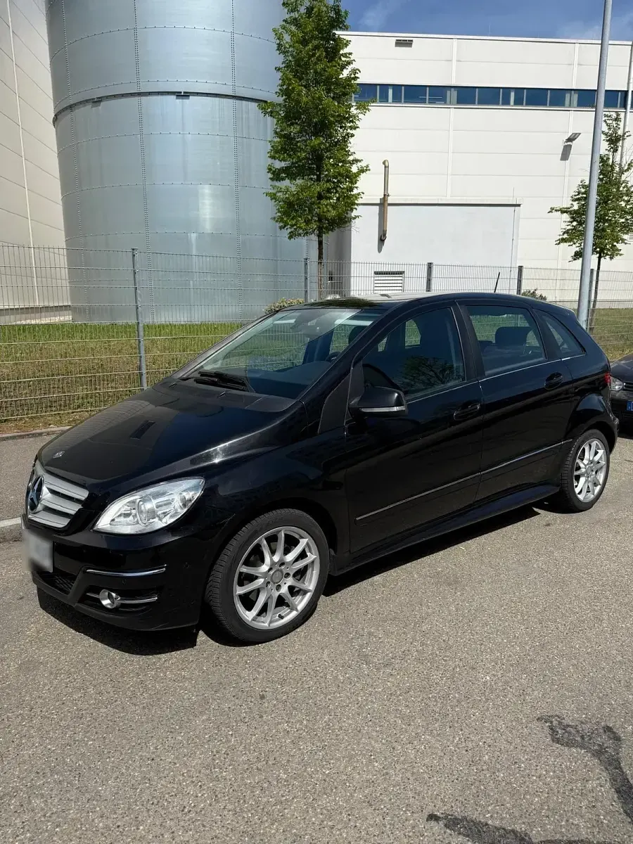 Gebraucht Mercedes B200 2010 Schwarz Van / Kleinbus
